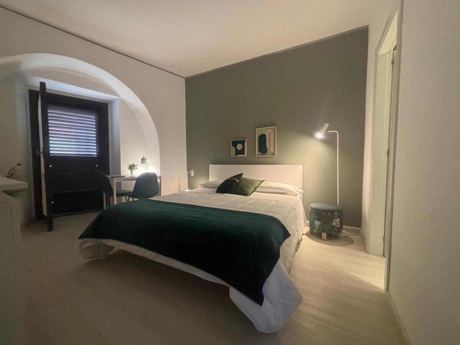 Narciso Boutique Apartment Ачиреале Екстер'єр фото